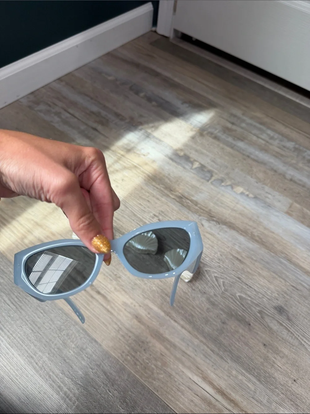 BRIDE Retro Cat-Eye Sunglasses in Pale Blue with 3 Shell Clips